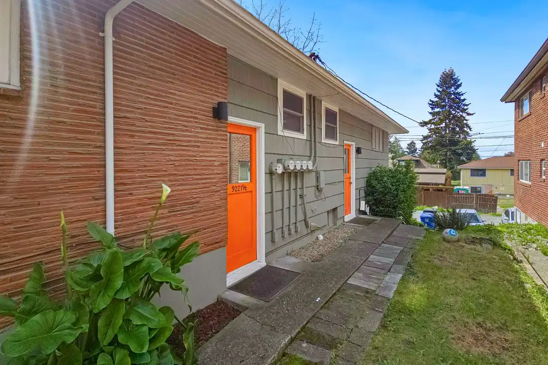 9221 35th Ave SW unit Unit 2 - View 2