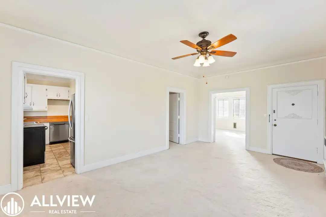 770 Hillcrest Dr unit 6 - More