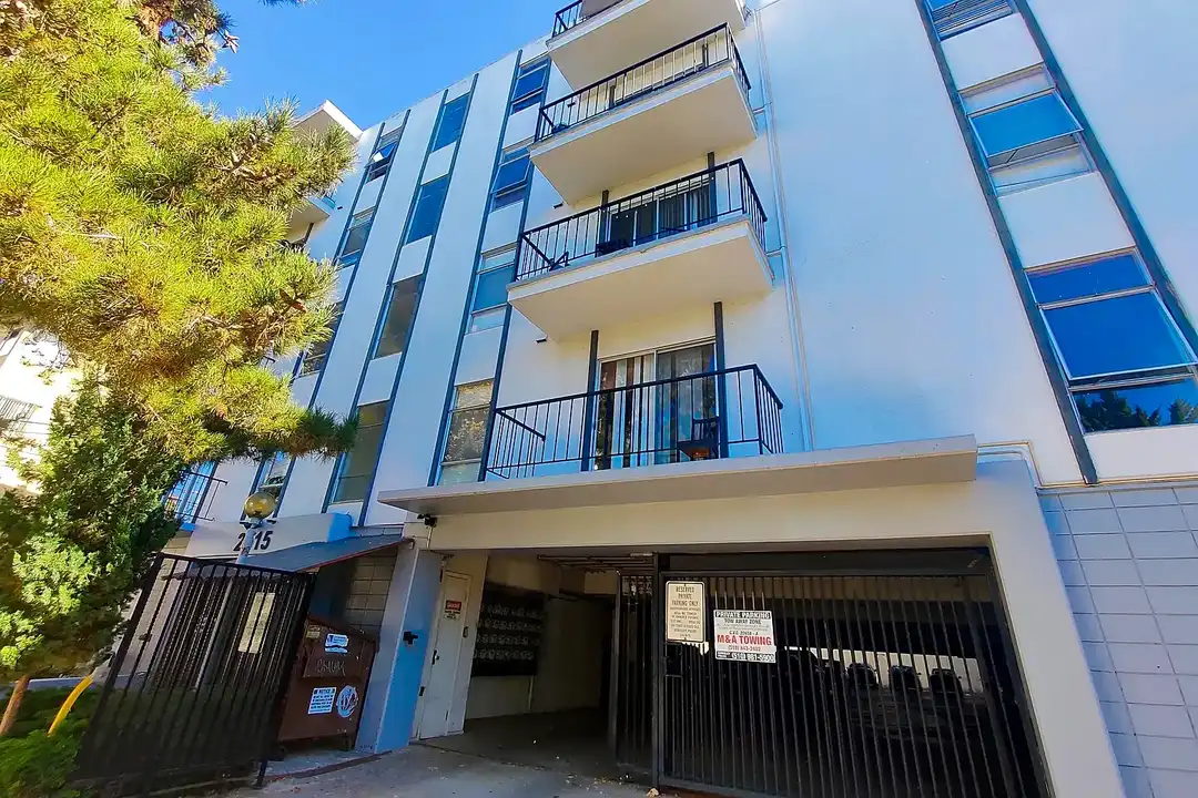 2515 Benvenue Avenue - View 3