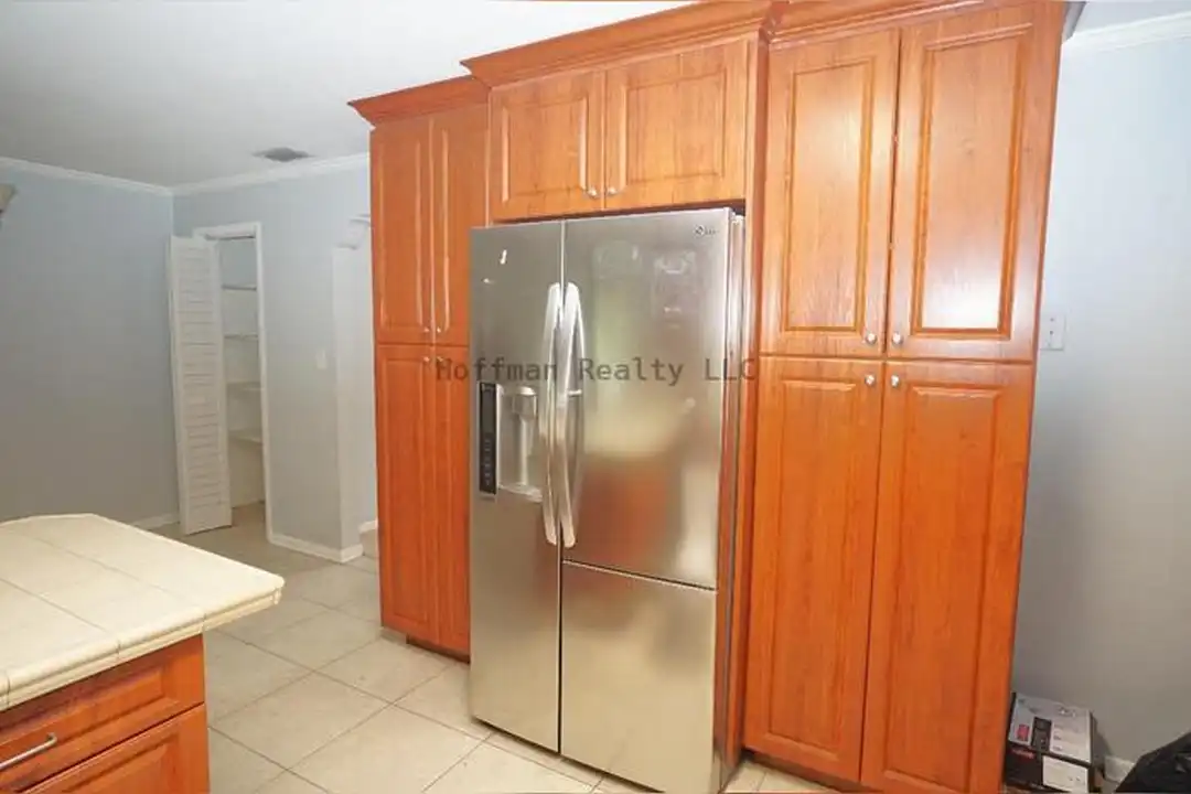 207 N Gomez Ave – pohled 5