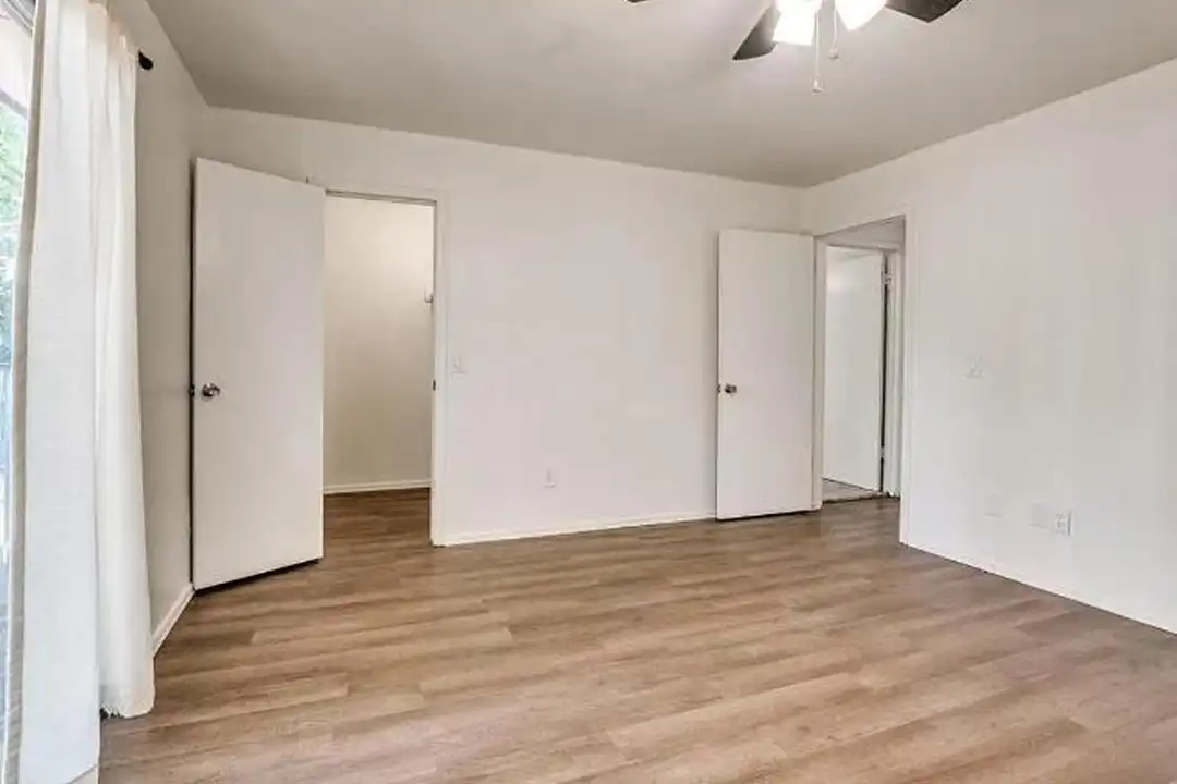 8801 St George Way - View 3