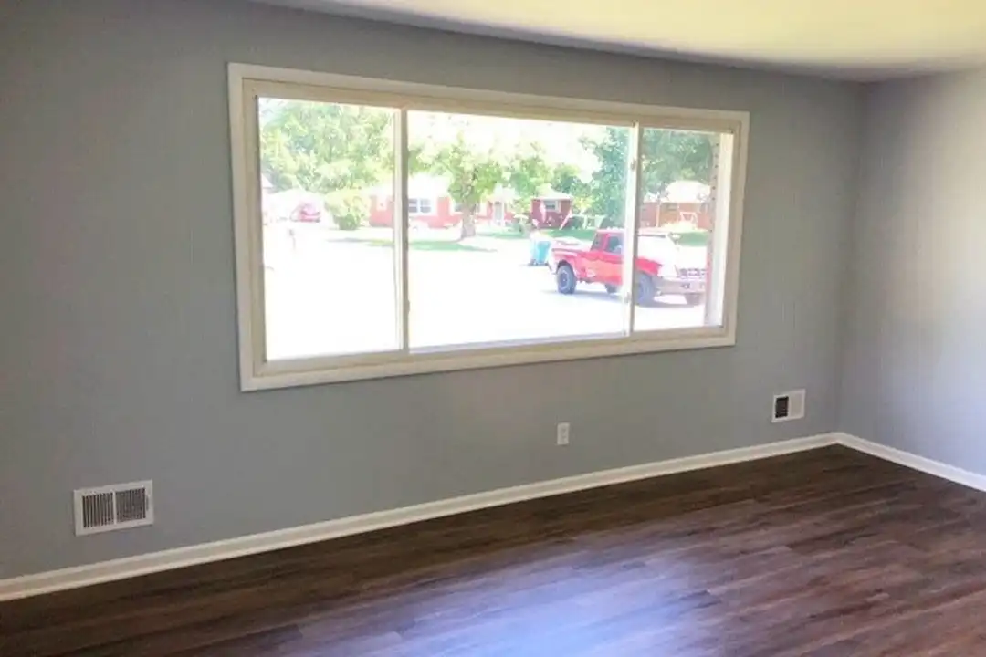 7171 E 45th St - View 4