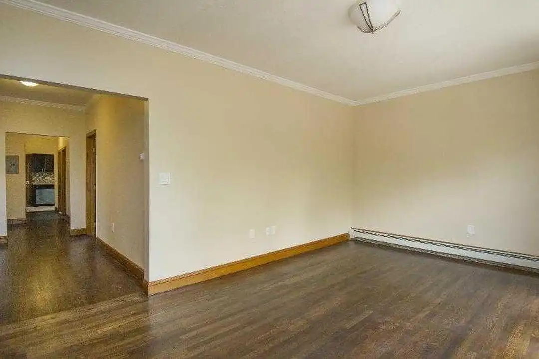 445 Walnut Ave – pohled 4
