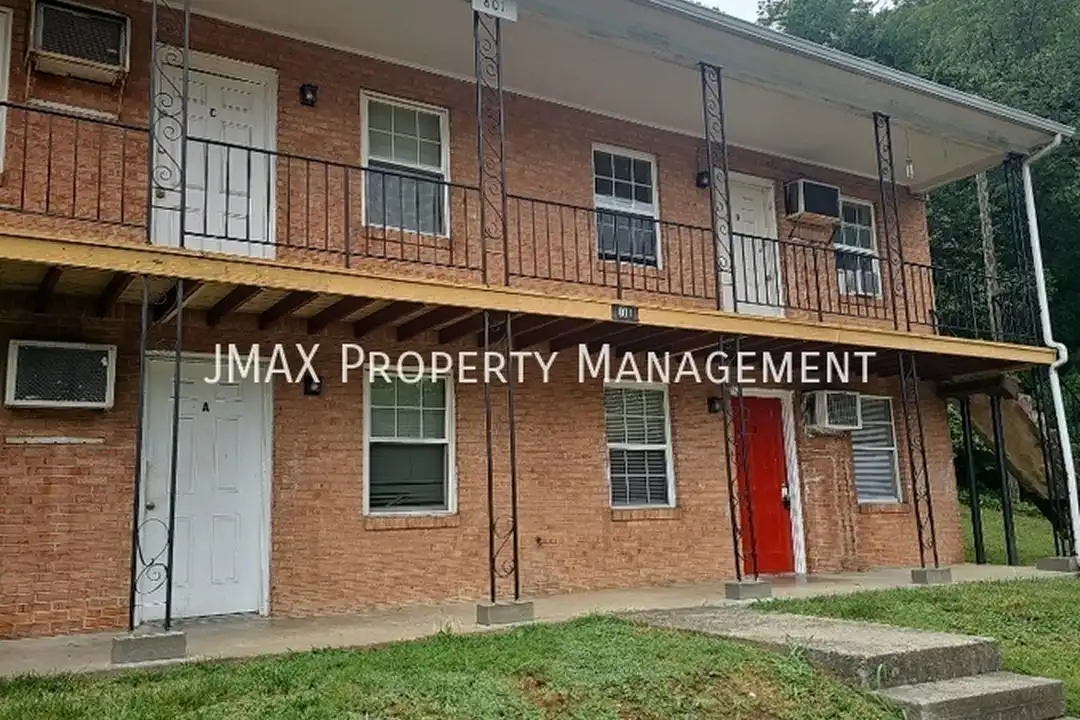 801 Westside Blvd NW unit B – photo 1 of 7