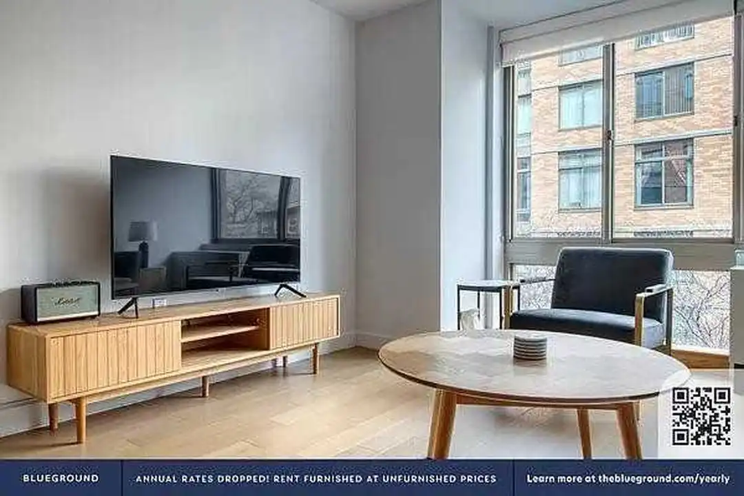 130 W 15th St unit 6G – pohled 3