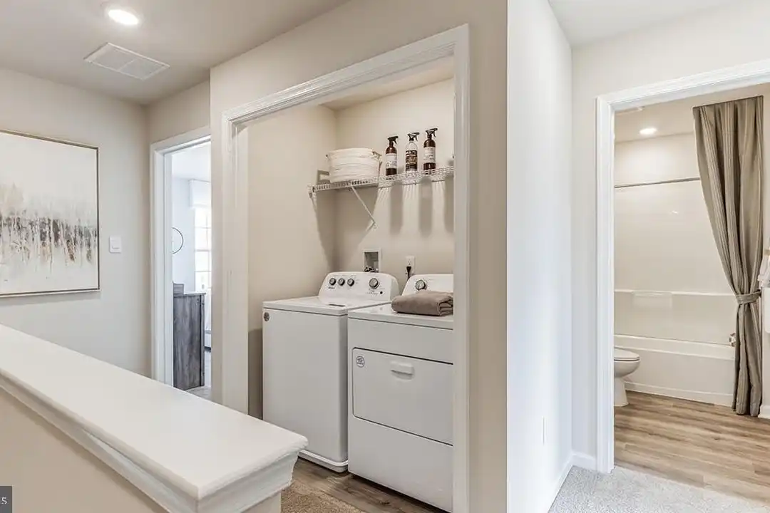 278 Macoun Way - More