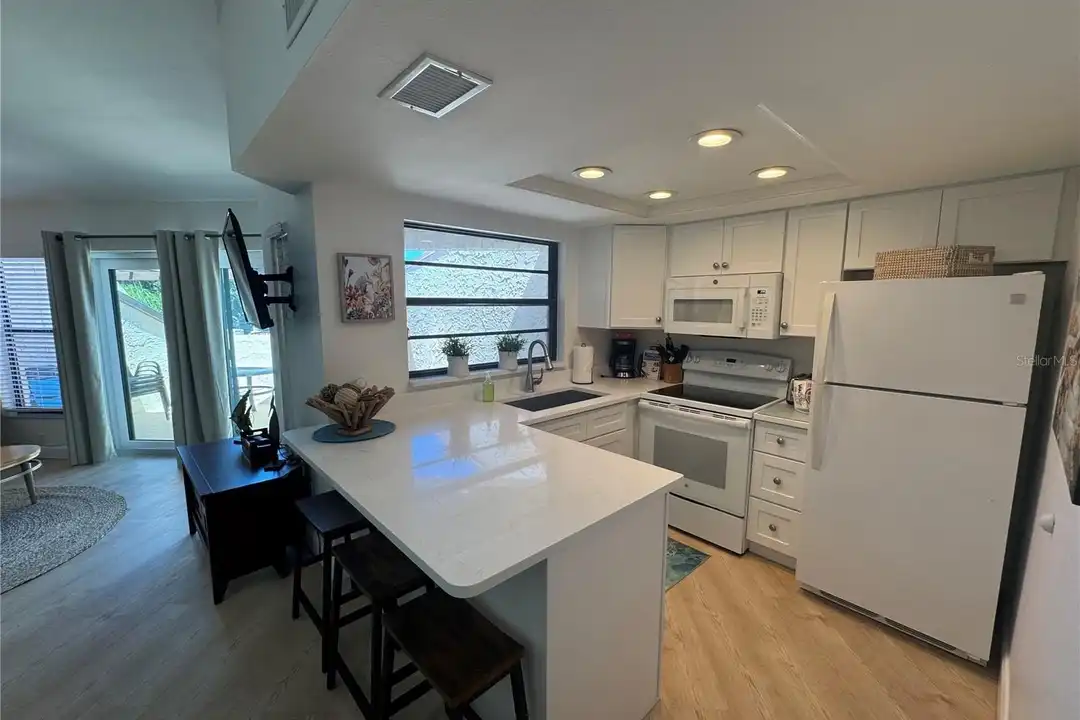 2571 Cyprus Dr #1-202 - View 4