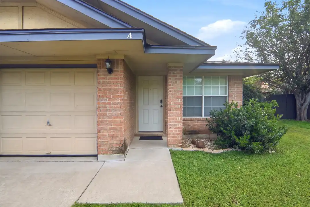 2304 Smith Branch Blvd unit B - View 2