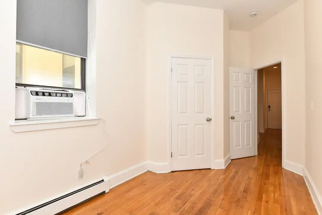 Apartment in Hoboken - More