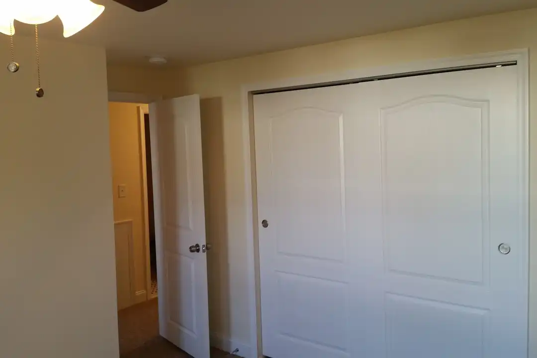 100 Willow Alley unit 101B - More
