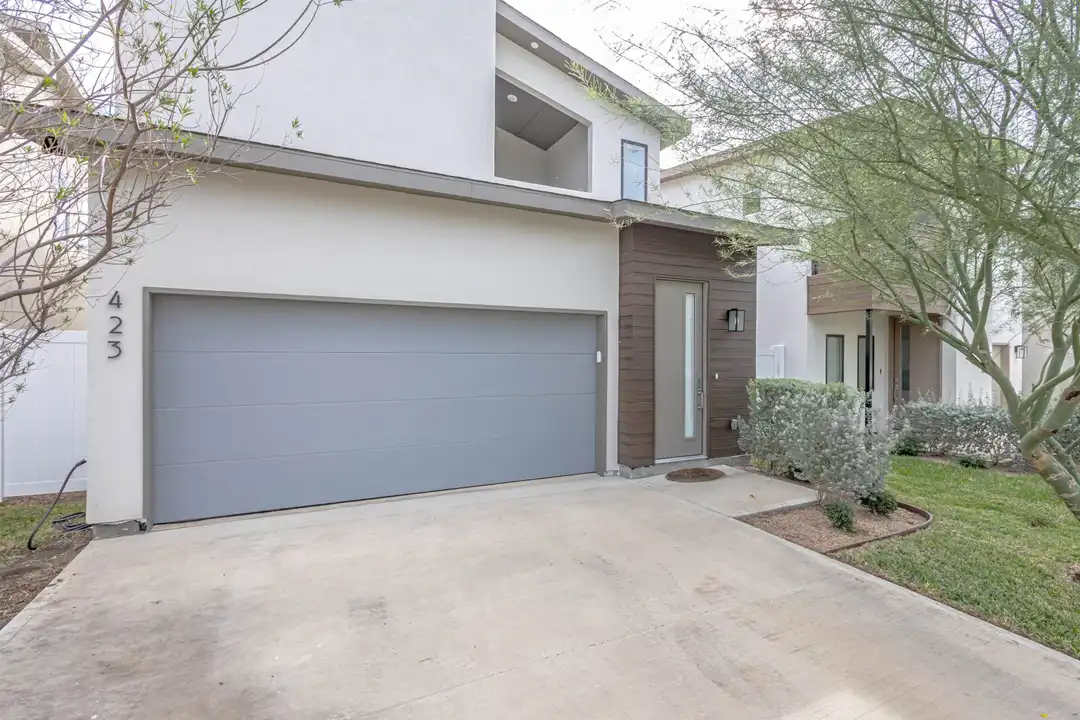 423 Deer Path Lp - View 4