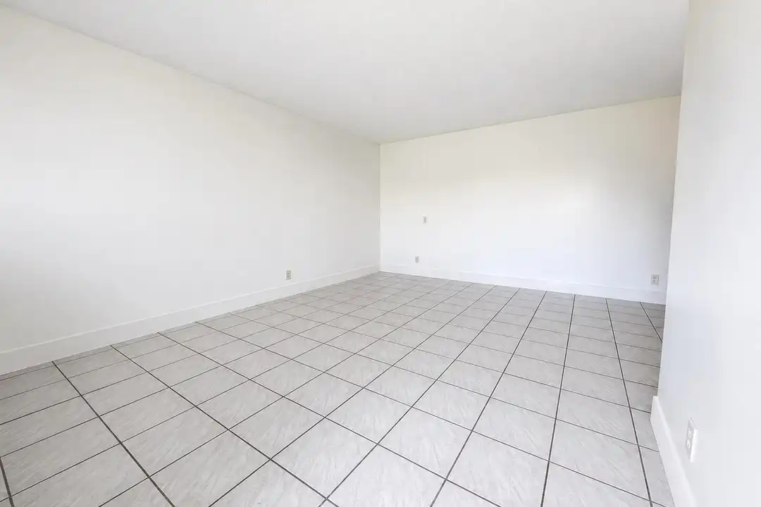 1857 Jefferson St #304 - View 3