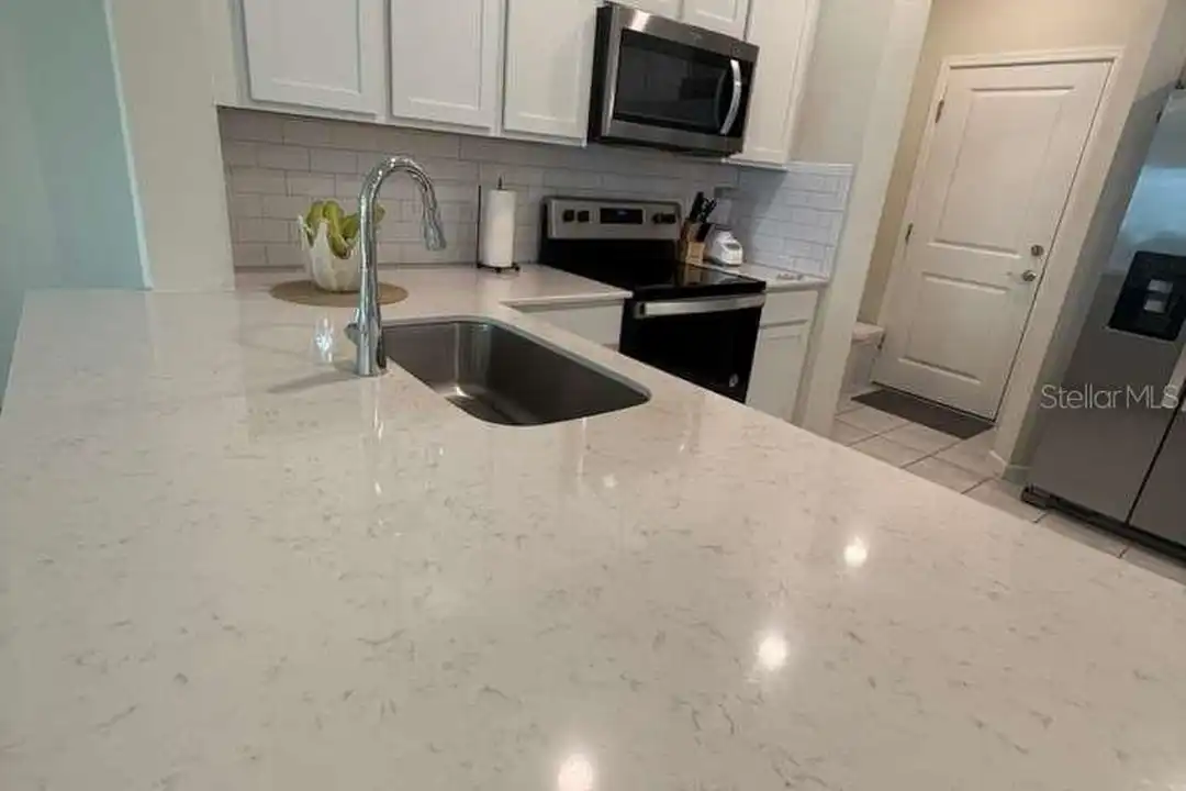 2579 Winsome Wy - View 3