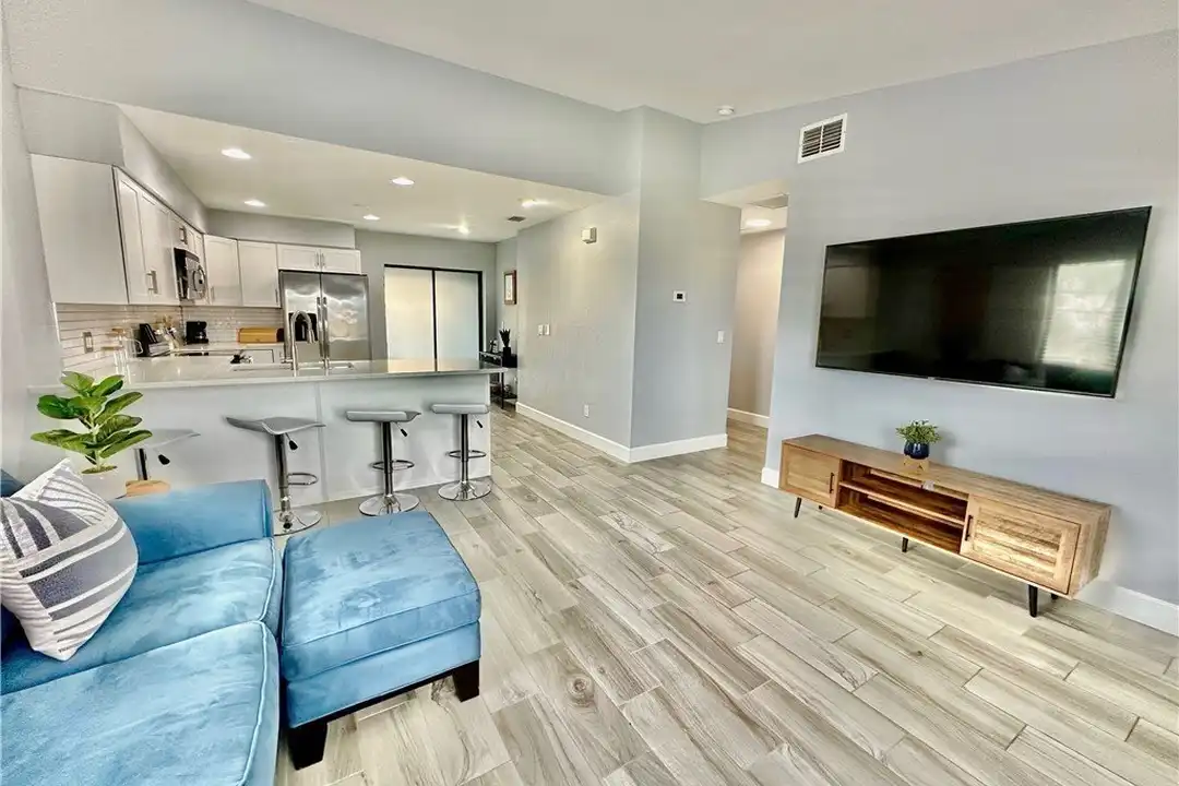 4903 Vincennes St #210 - View 2