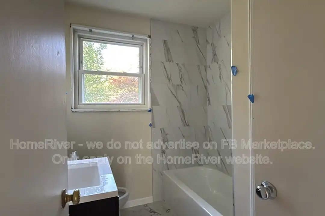 3400 Radnor Pl - View 6