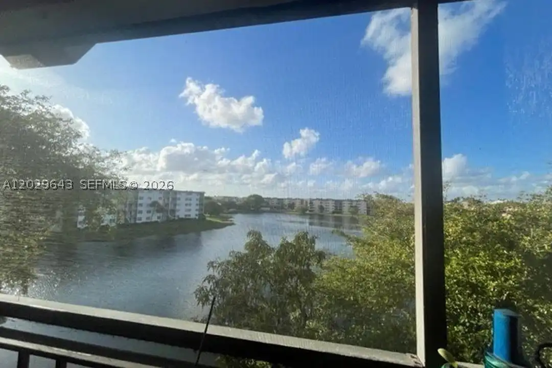 8775 Park Blvd #418 - View 3
