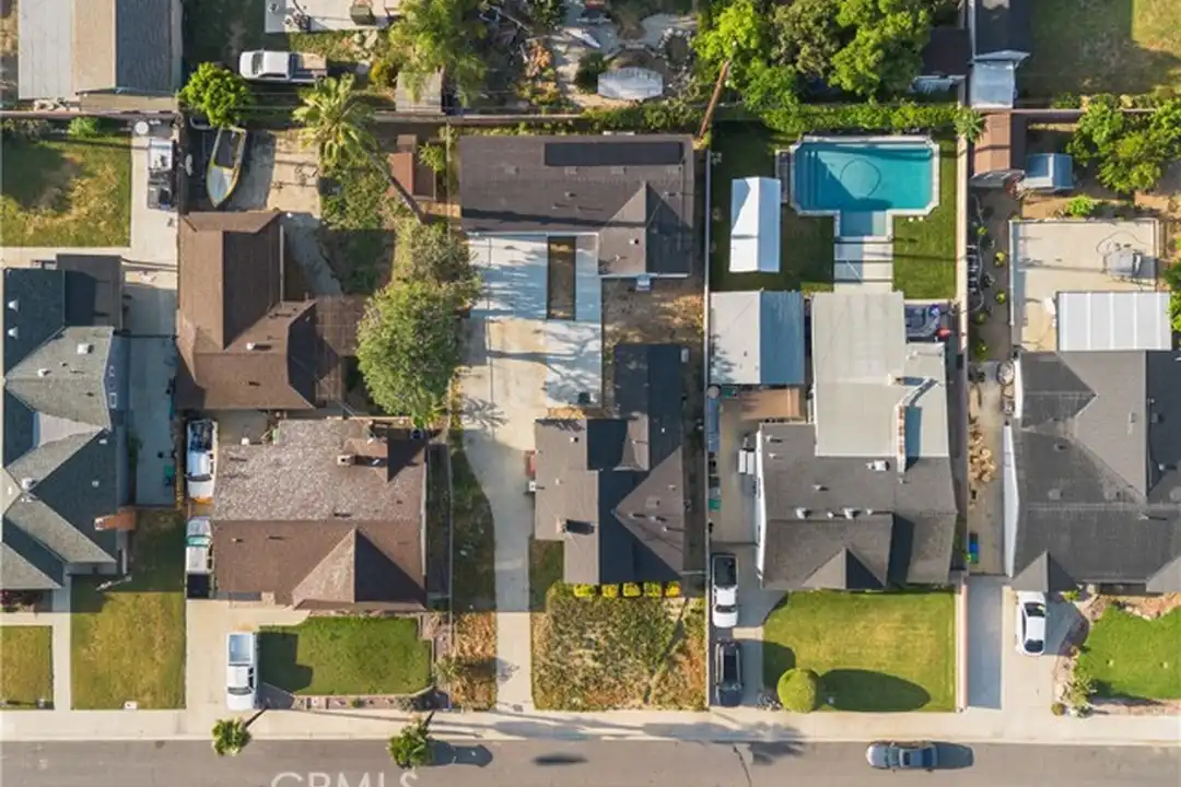 House in Chino - View 3