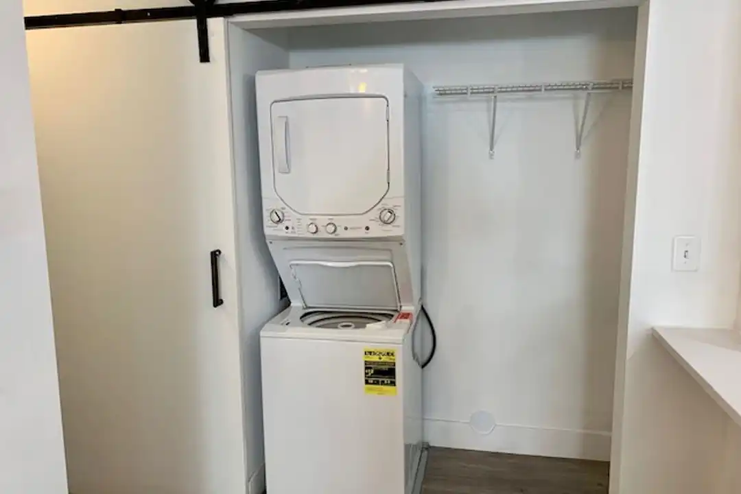 1881 3rd St NW unit 202 - View 2