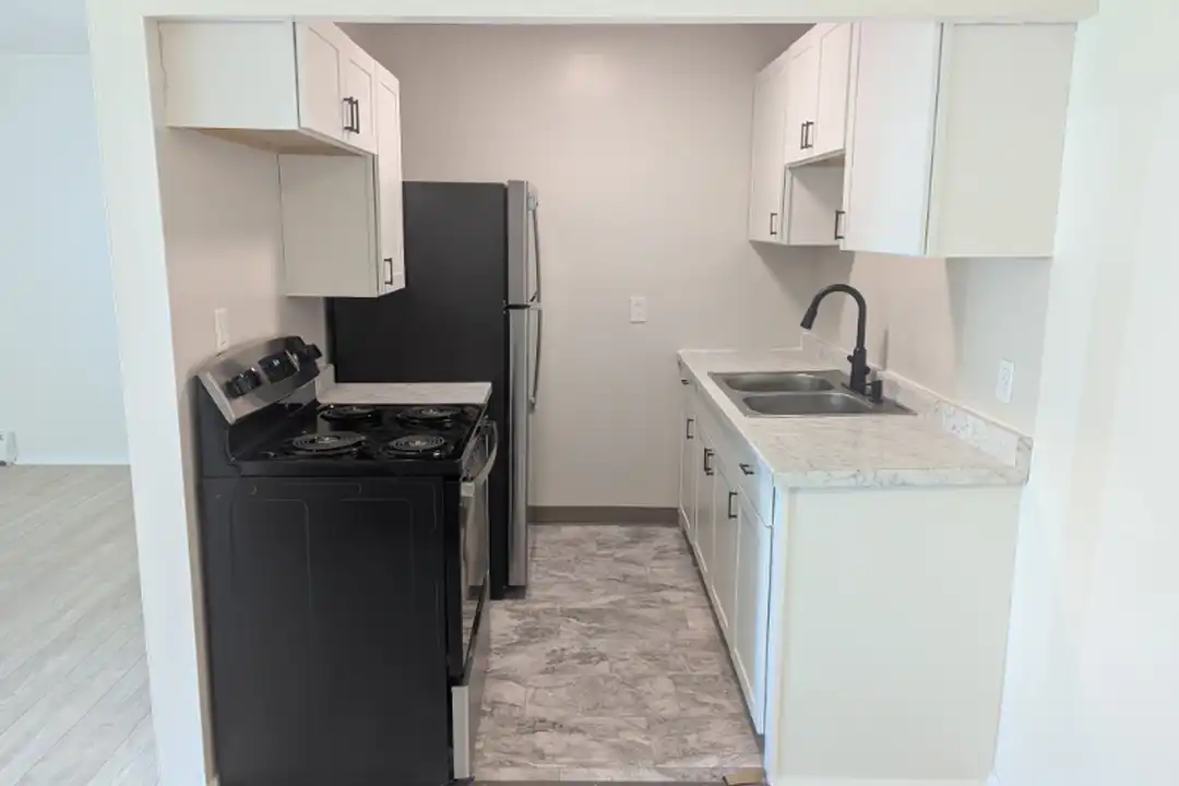 20-60 S Linden Rd unit 20-60 S Linden Rd – photo 1 of 11