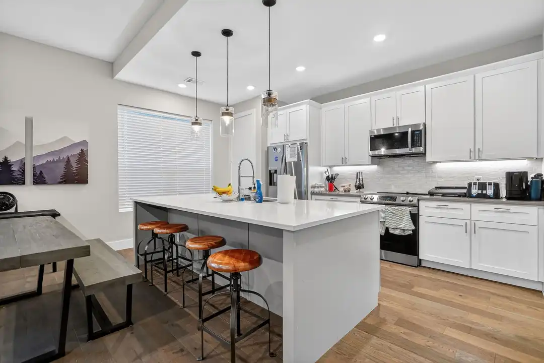 297 Estates Cir - View 5
