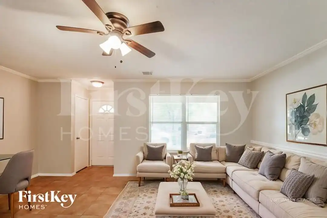 3235 Becker Glen St - View 4