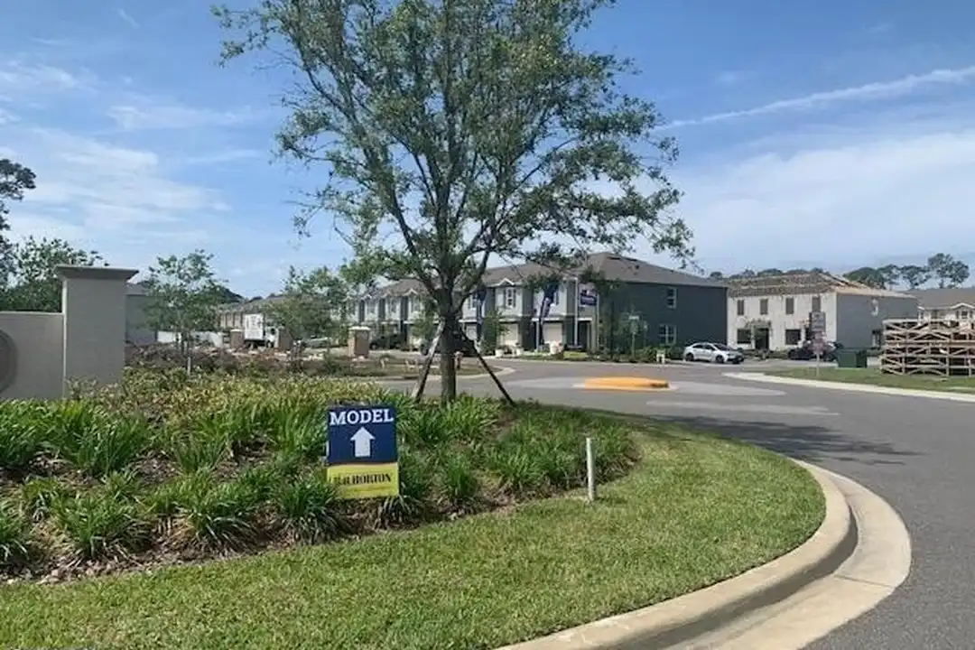 66 BELLA LAGO Cir - View 4