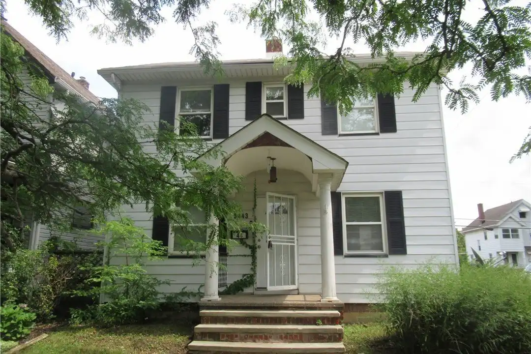 3443 W 120th St – photo 1
