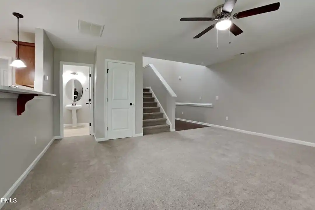 31 Burr Oak Cir - View 3