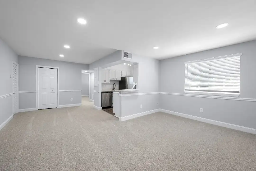 Bren Mar Apartments – photo 1