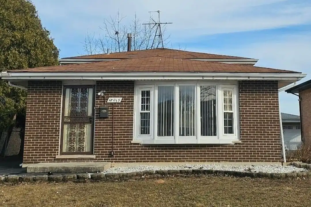 18019 Ravisloe Terrace – photo 1 of 18
