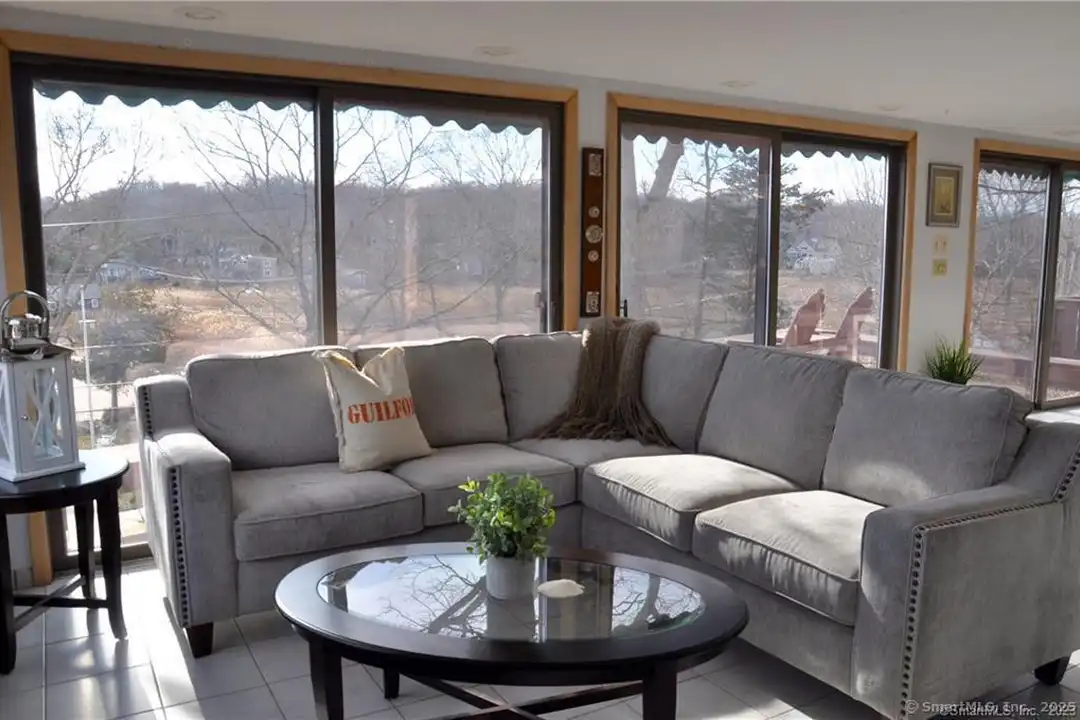 House in Guilford - View 5