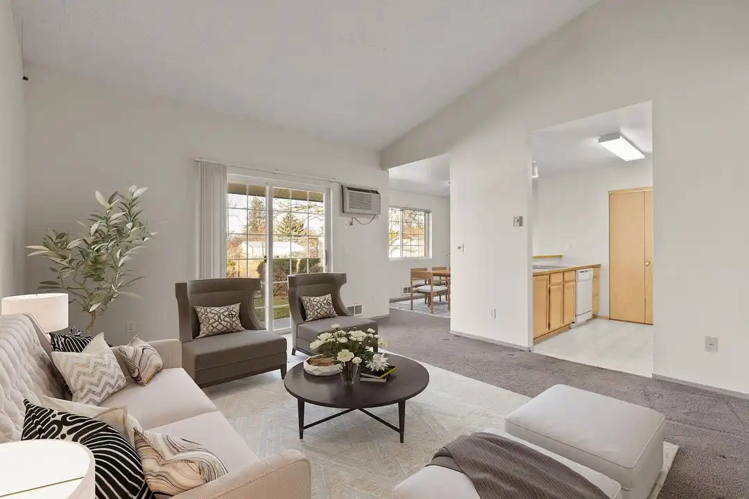 Apartment in Spokane Valley - View 2