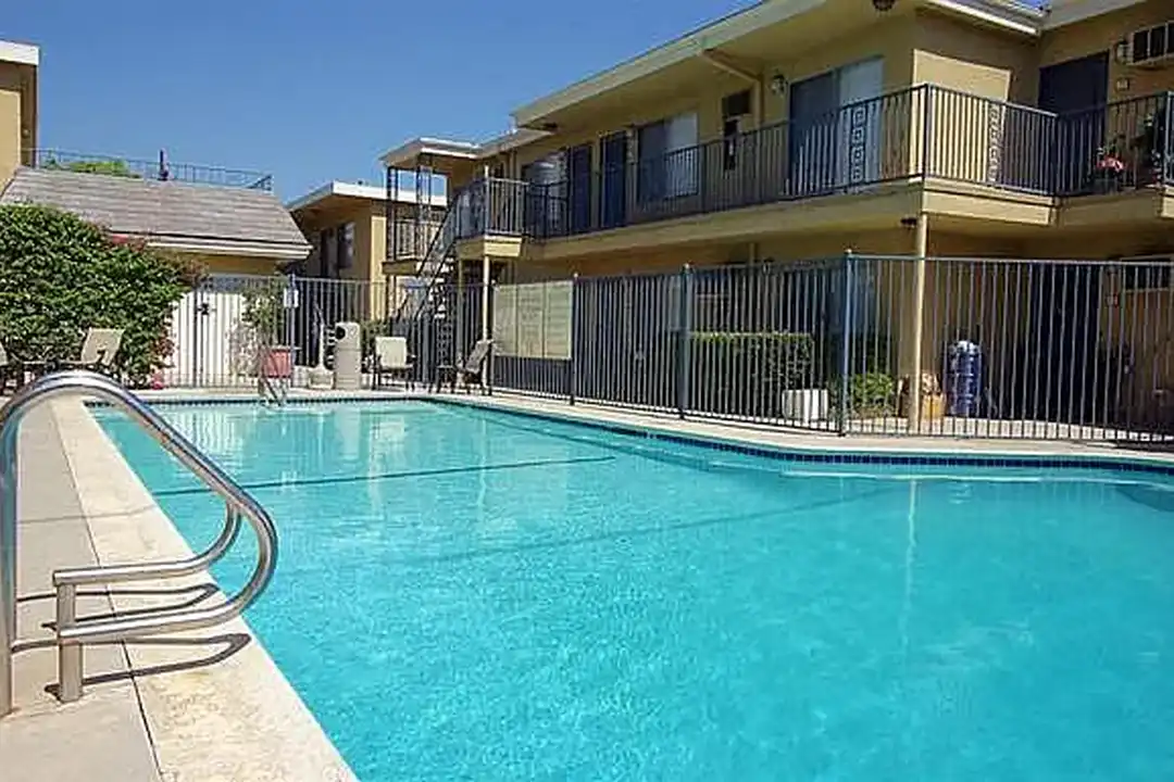 Apartment in Pasadena - View 5