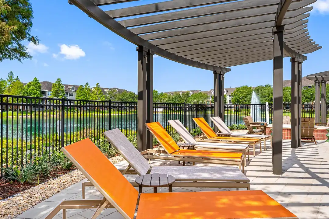 Cortland Lakecrest - 10420 McKinley Dr - Tampa, FL | Rent.