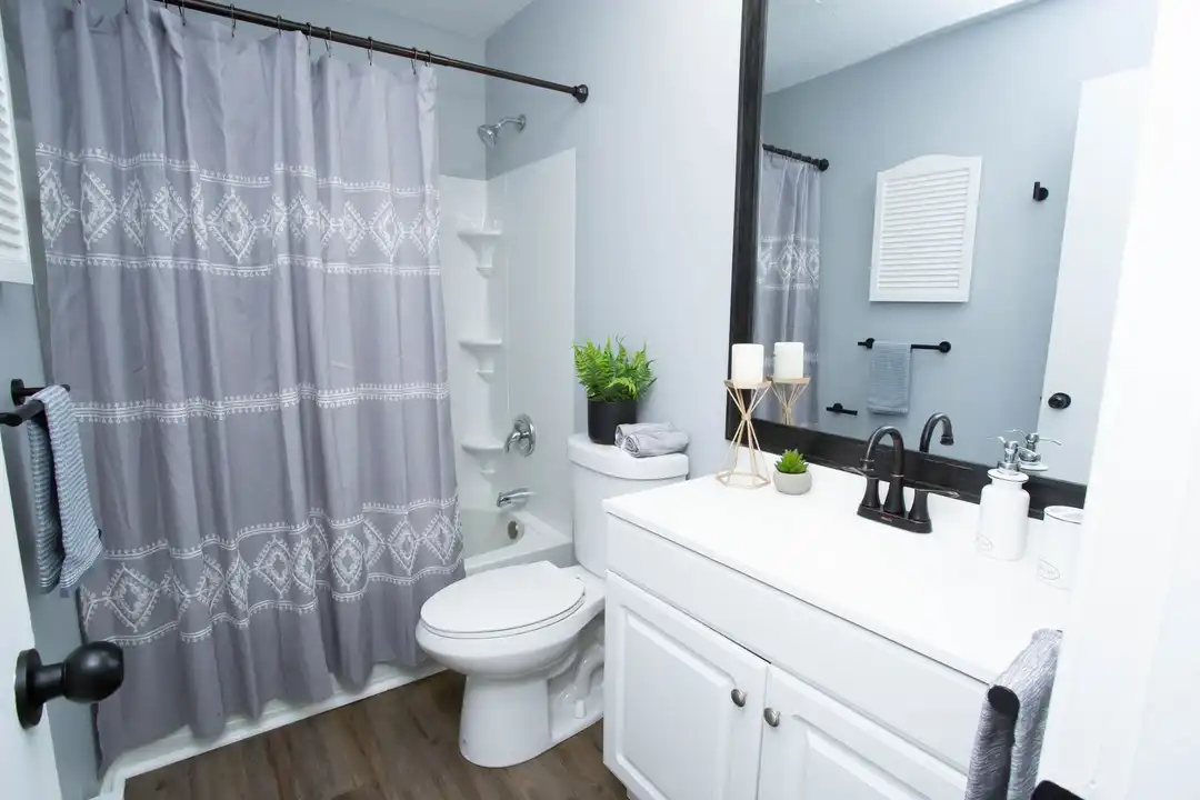 106 Colony Ct unit 106 – photo 1 of 26