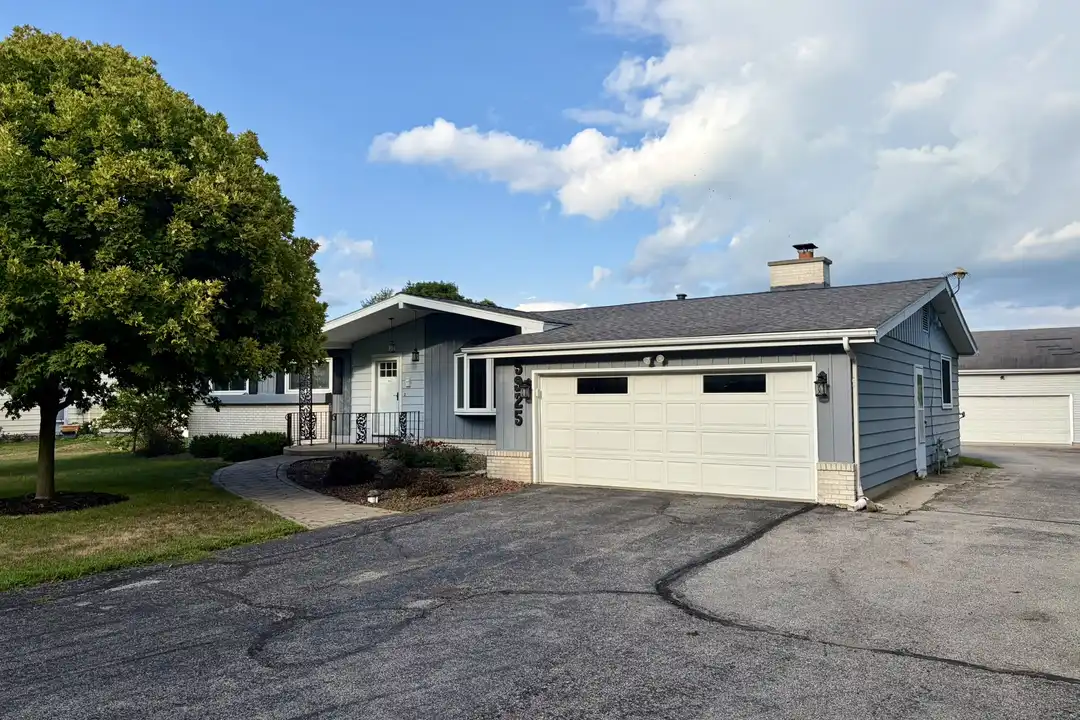5925 Co Rd 427 – photo 1 of 12