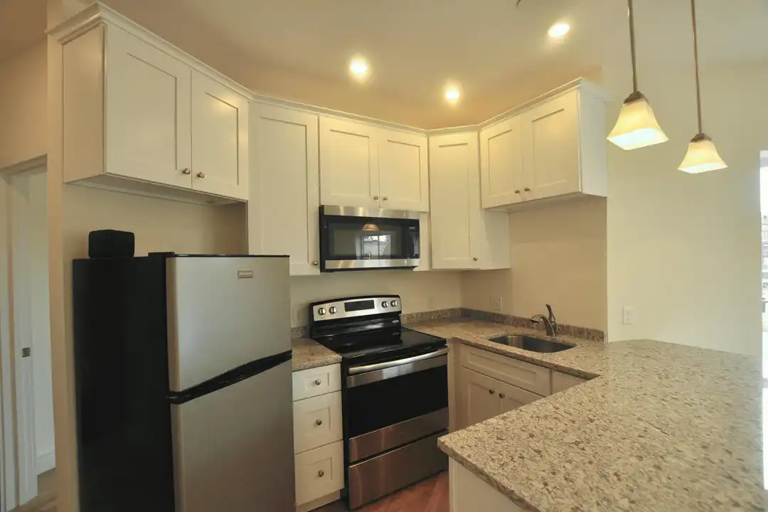 877 Beacon St unit 3 - View 2