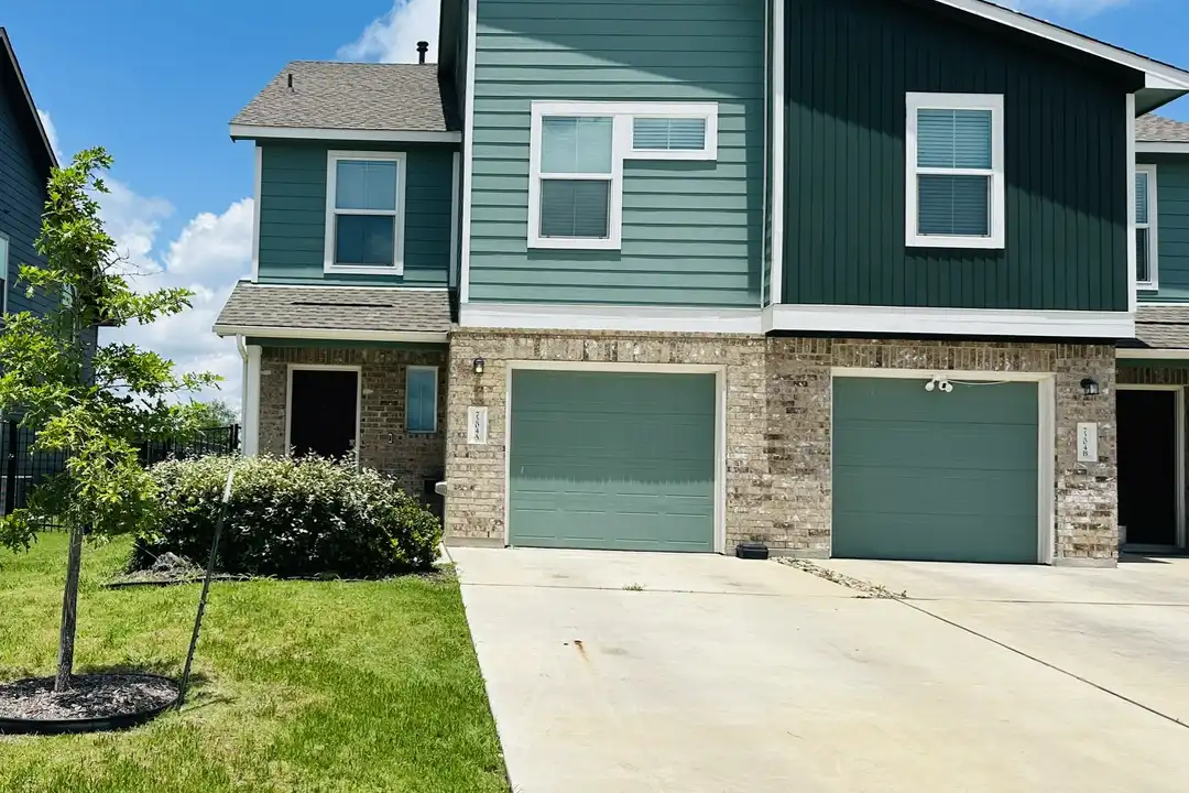 7204 Sparkling Light Dr unit A - View 2