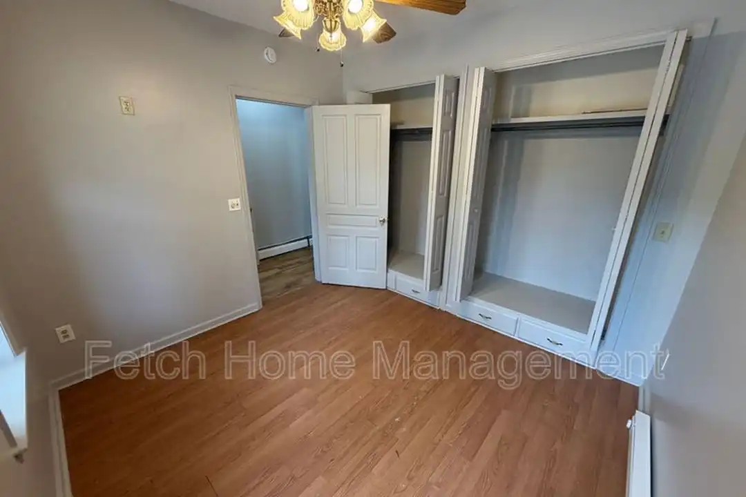 225 Front St - View 2
