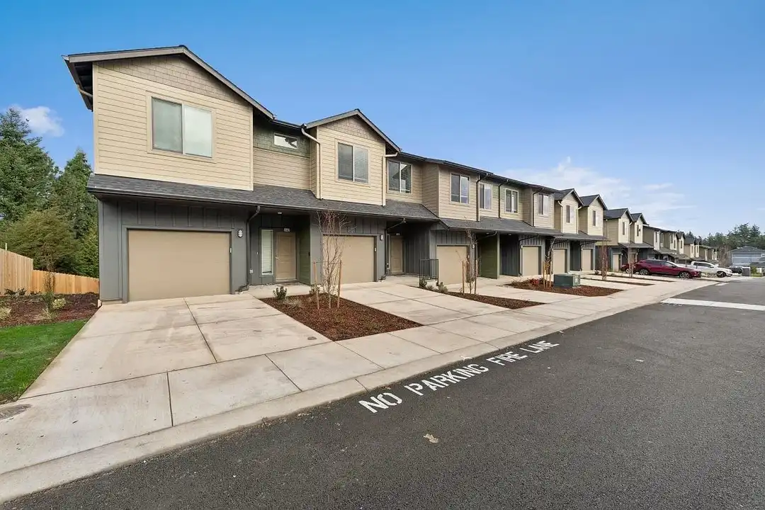 Apartment in Salem - View 2