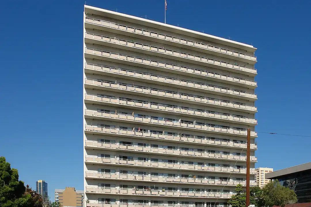 Luther Tower Apartments – photo 1