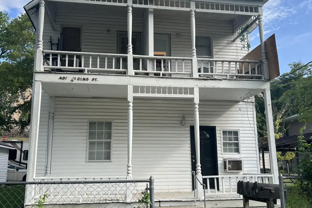 405 Spring St unit 2