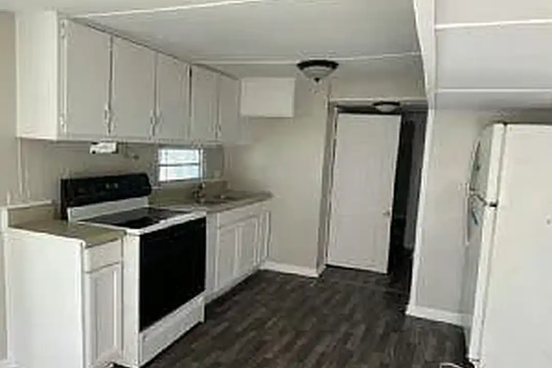 Pine Grove Estates – photo 1