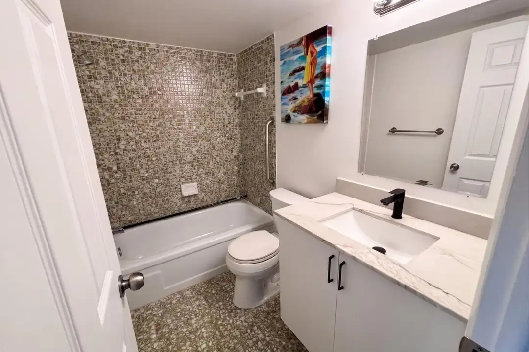 2741 Taft St unit 403 - View 6