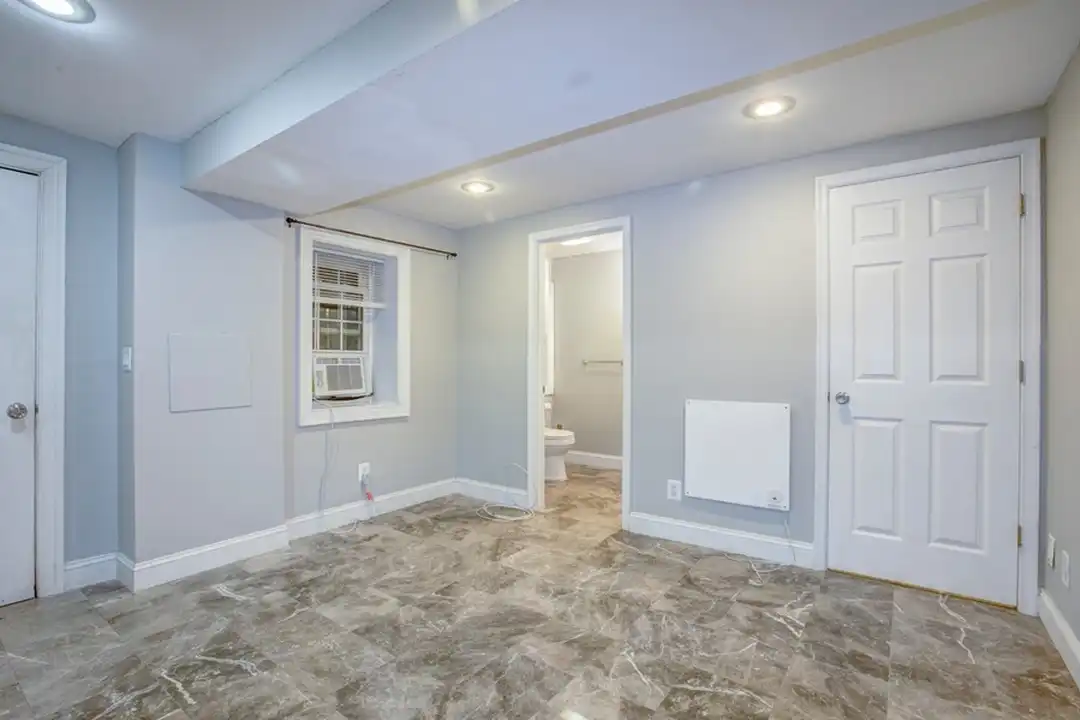 3414 Warder St NW - More