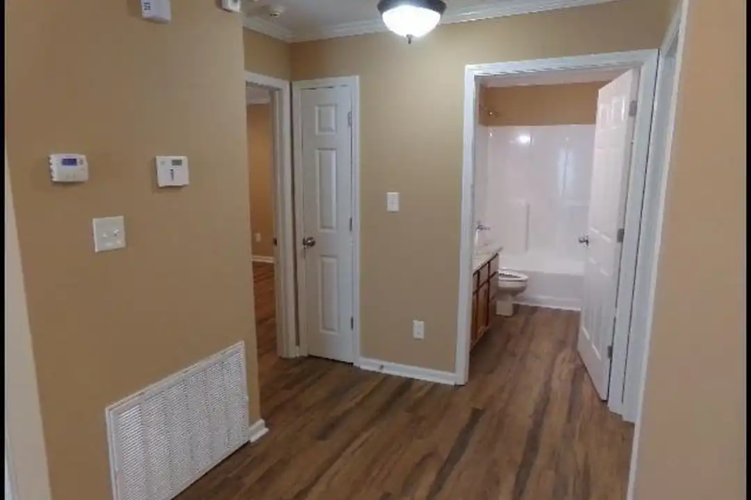 6455 Lilac Dr - More