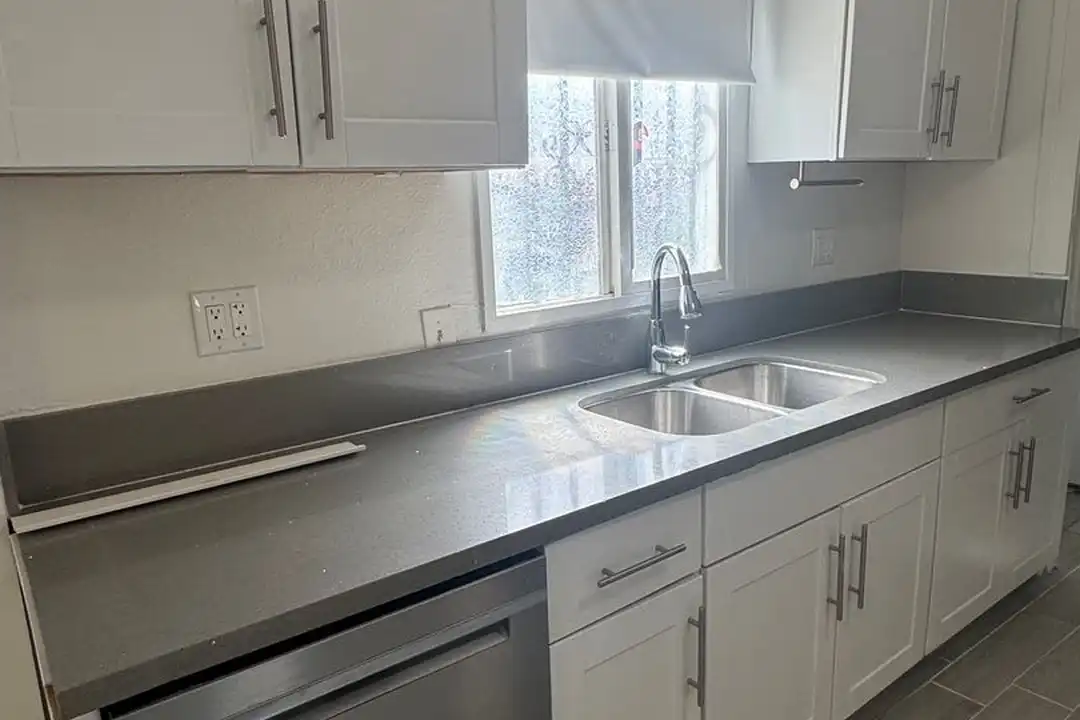 1422 S Casino Center Blvd unit #5 - View 2