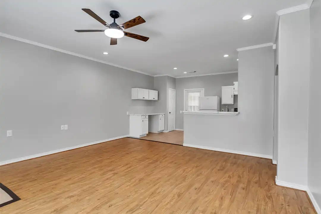 104 Longstreet Rd unit 2 - View 6