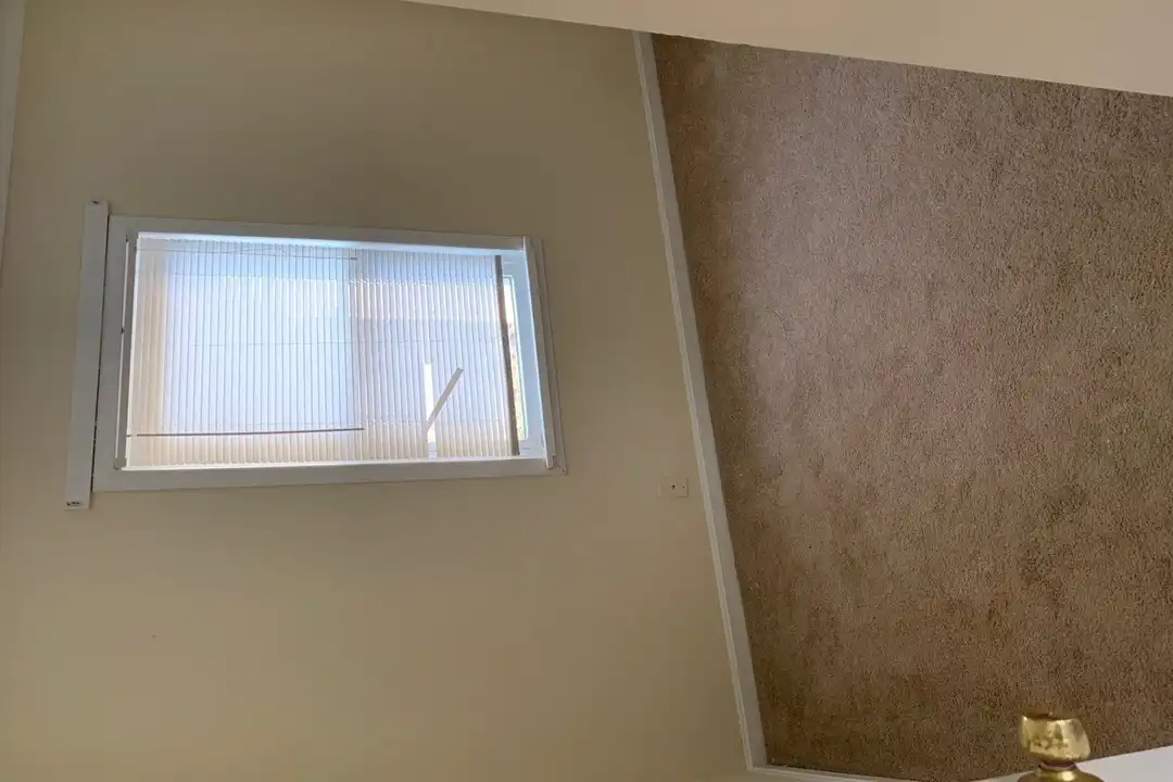 450 Cedar Dr - View 2