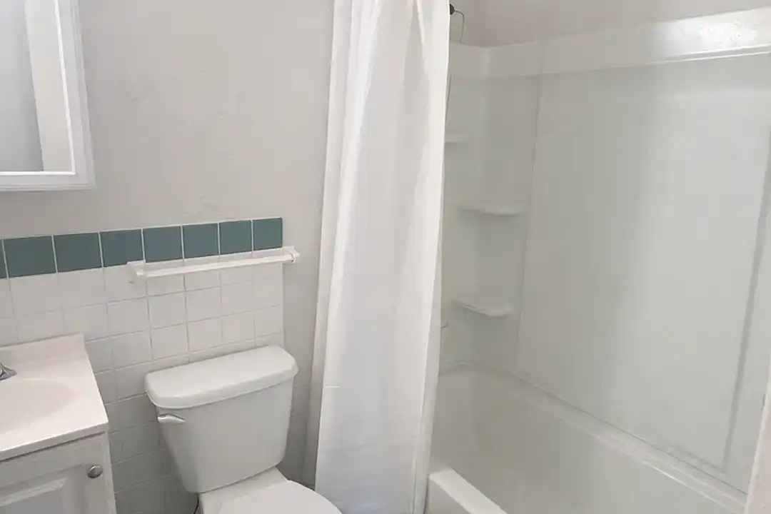 1327 7th St SE – pohled 6